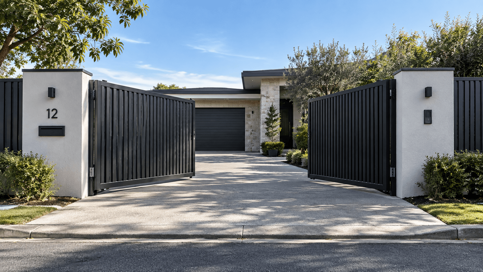 Swing automatic driveway gate on a wide Northern Beaches street frontage